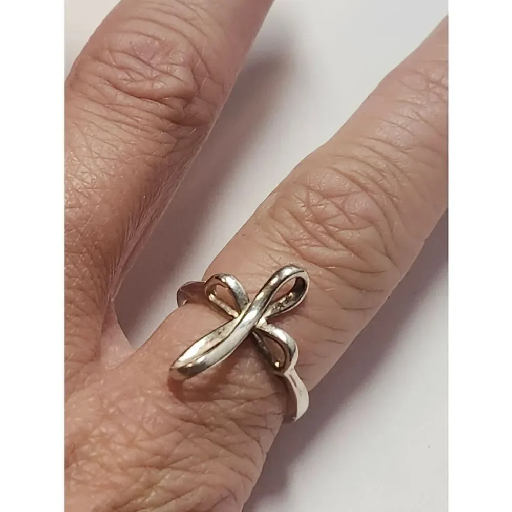 NVC Nataliya V Collister Sterling Silver 925 Infinity Cross Ring Size 6